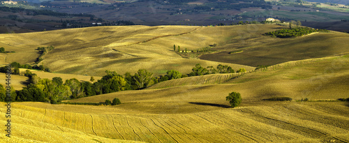 Zaorane,jesienne pola w Toskanii