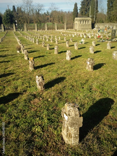 cimitero di crespi d'adda photo