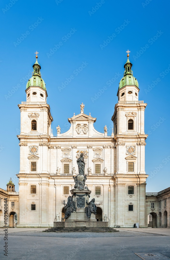 Obraz premium Famous Salzburg Cathedral (Salzburger Dom) at Domplatz, Salzburg Land, Austria