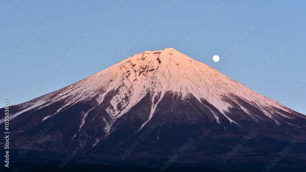 富士山と月のタイムラプス 富士山と月のタイムラプス