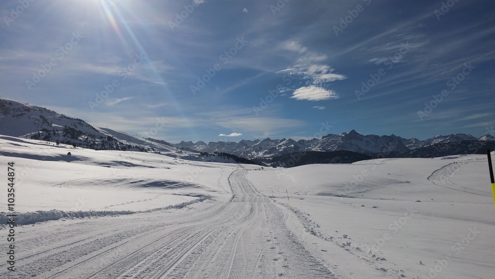 Camino de nieve Camino de nieve