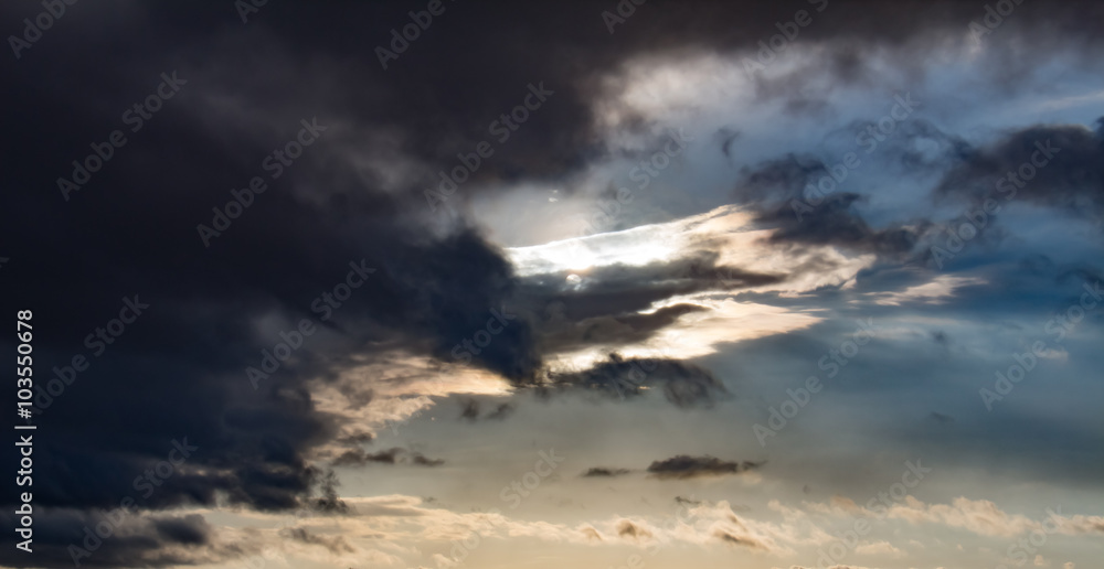 Obraz premium hidden sun