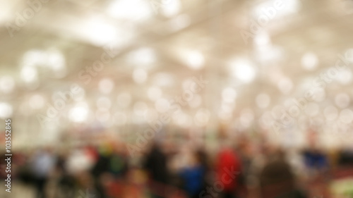 blurred image of shopping m...