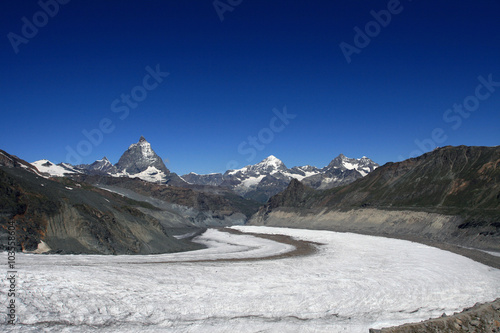 Widok na lodowce Gornergletscher i Grenzgletscher