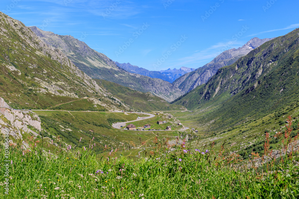 Fototapeta premium Blick vom Gotthardpass