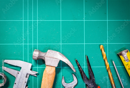 Принти на полотні tool kit