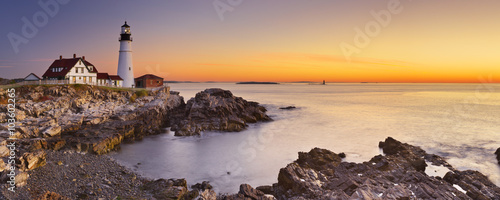 Fotografie, Obraz Portland Head Lighthouse, Maine, USA at sunrise