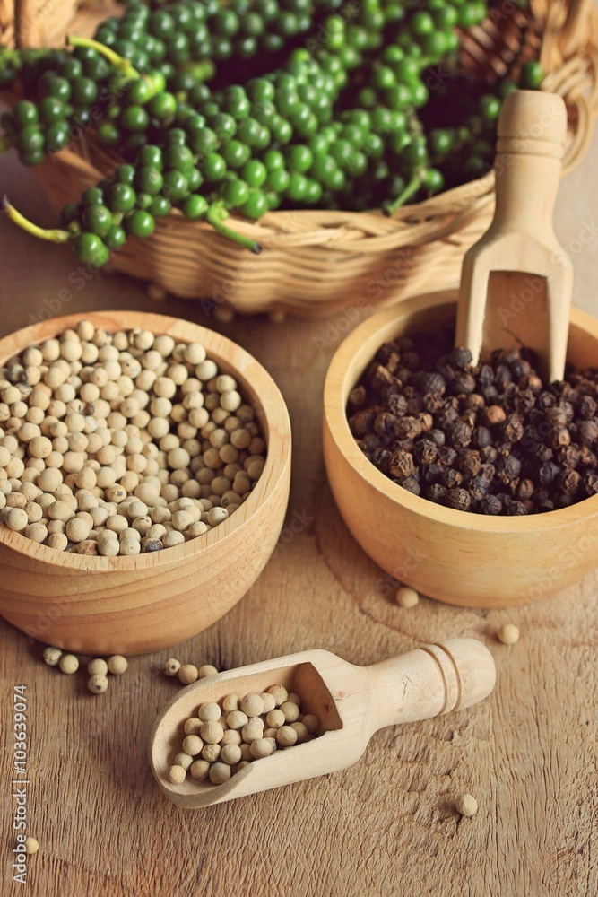 seed pepper and dried seed pepper and dried