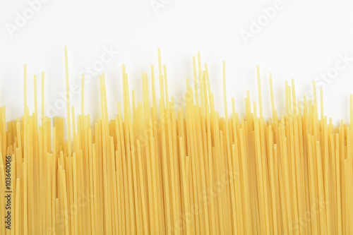Pasta espagueti cruda, detalle