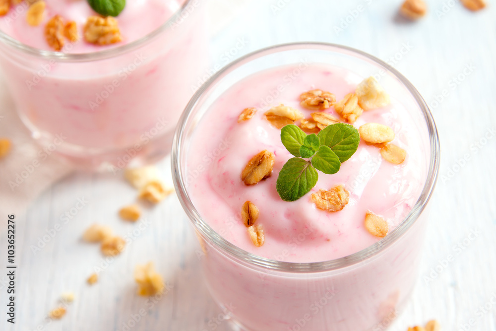 strawberry yogurt with granola strawberry yogurt with granola