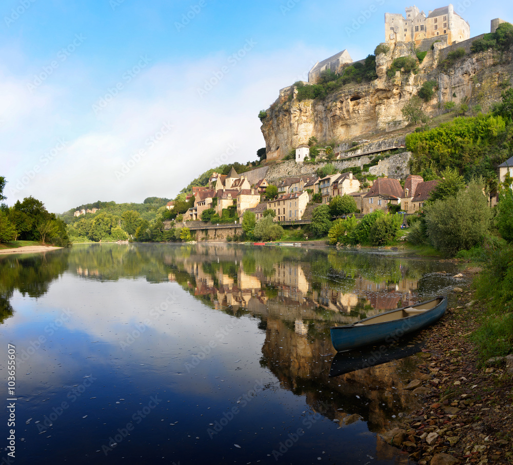 Town of Beynac-et-Cazenac alongside Dordogne river