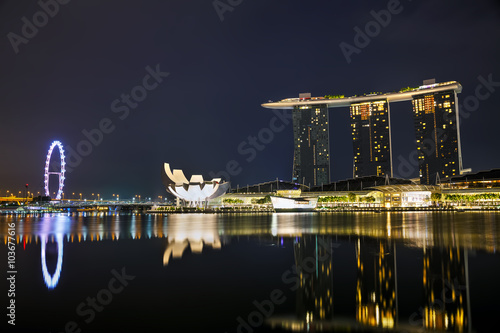 Obraz na płótnie Overview of the marina bay with Marina Bay Sands in Singapore w salonie