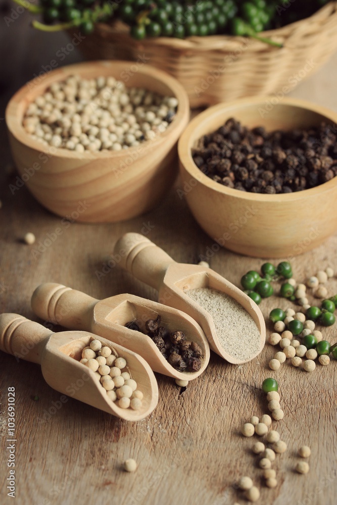 seed pepper and dried seed pepper and dried