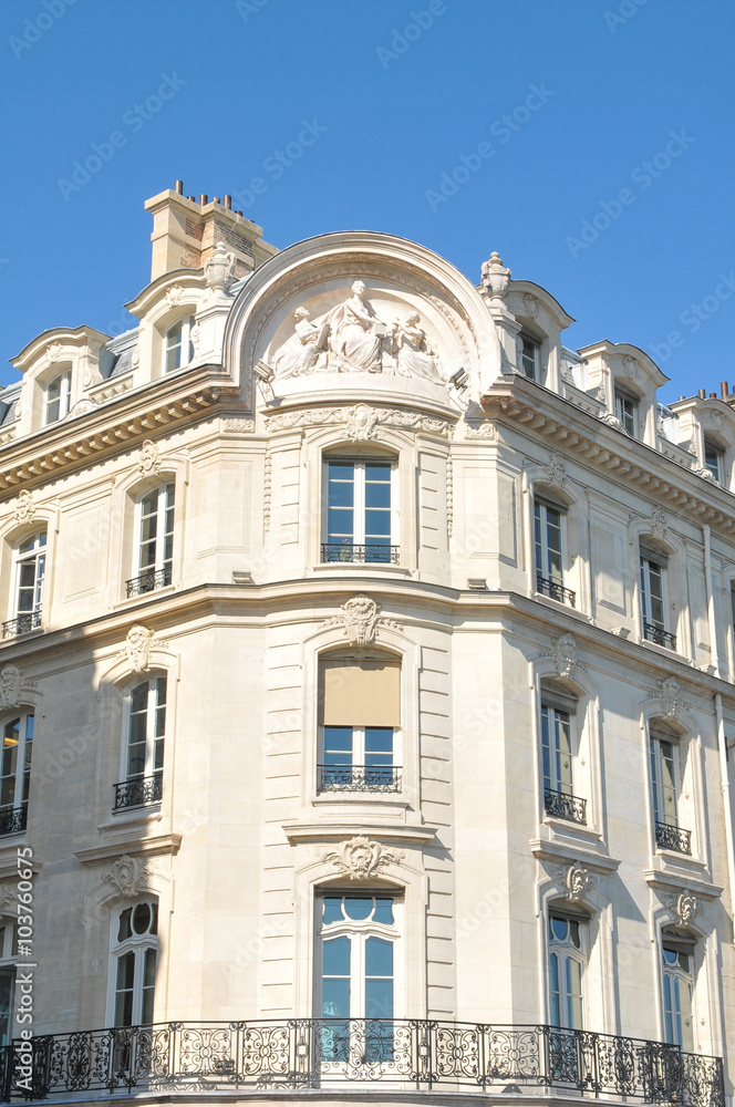 French architecture in Paris