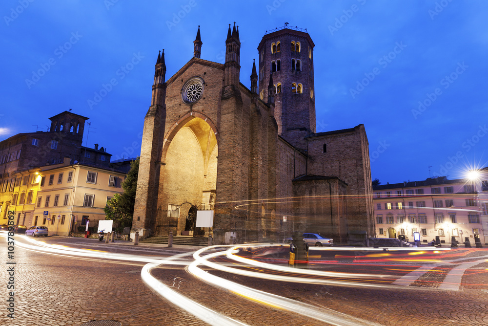 Obraz premium Basilica di Sant'Antonino in Piacenza