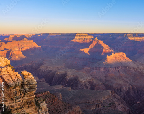 Grand Canyon Sunrise from Mather Point © Josemaria Toscano