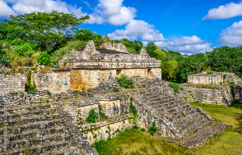 Fotografie Ek Balam Mayan Archeological Site. Ancient Maya Pyramids and Rui