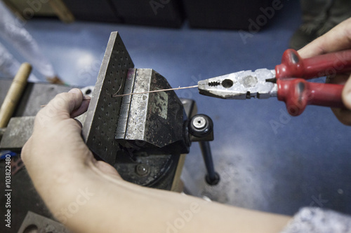 Wallpaper Mural jewelry making/ metal drawing Torontodigital.ca