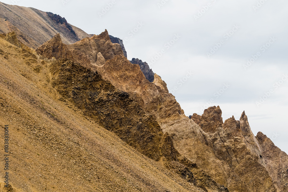Rocky spires and scree on Skookum Volcano Rocky spires and scree on Skookum Volcano