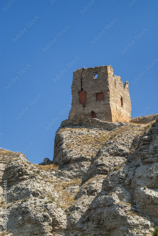 Alfajarin (Aragon, Spain): ruins
