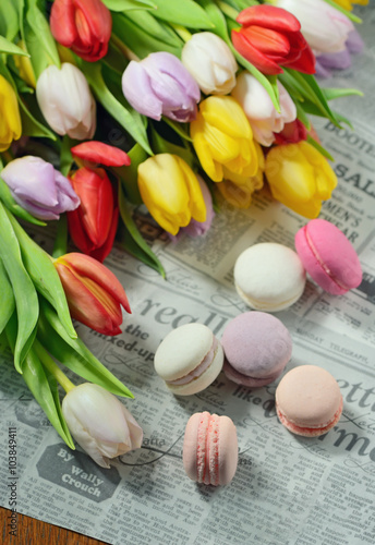 Colorful tulips and macaroons