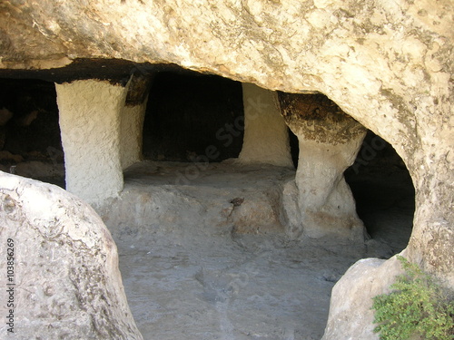 Charsteen cave Duhok photo