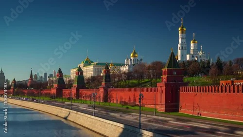 sunset light moscow river bay kremlin panorama 4k time lapse russia
