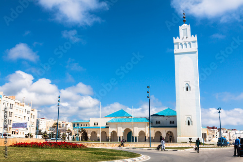 Obraz na płótnie FNIDEQ-MOROCCO-MAY 5,2013:Mezquita de Fnideq, Morocco, Africa w salonie