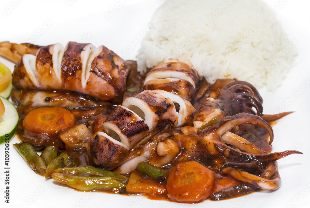 squid grilled with vegetables in tomato sauce squid grilled with vegetables in tomato sauce