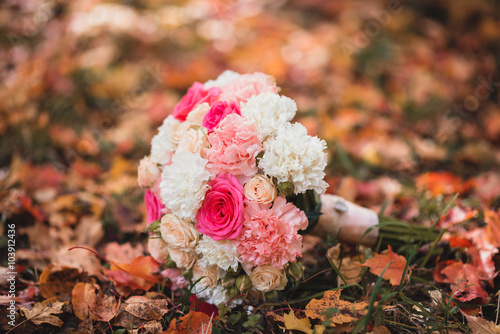 autumn wedding bouquet flowers