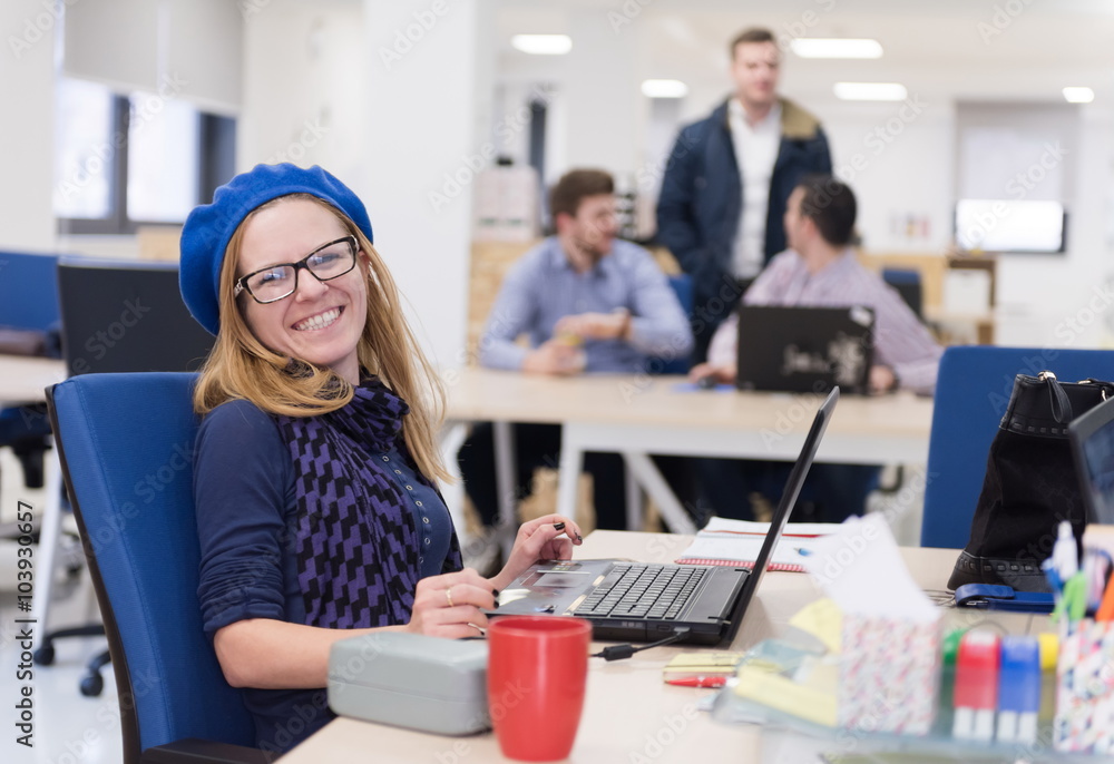 Fototapeta premium startup business, woman working on laptop