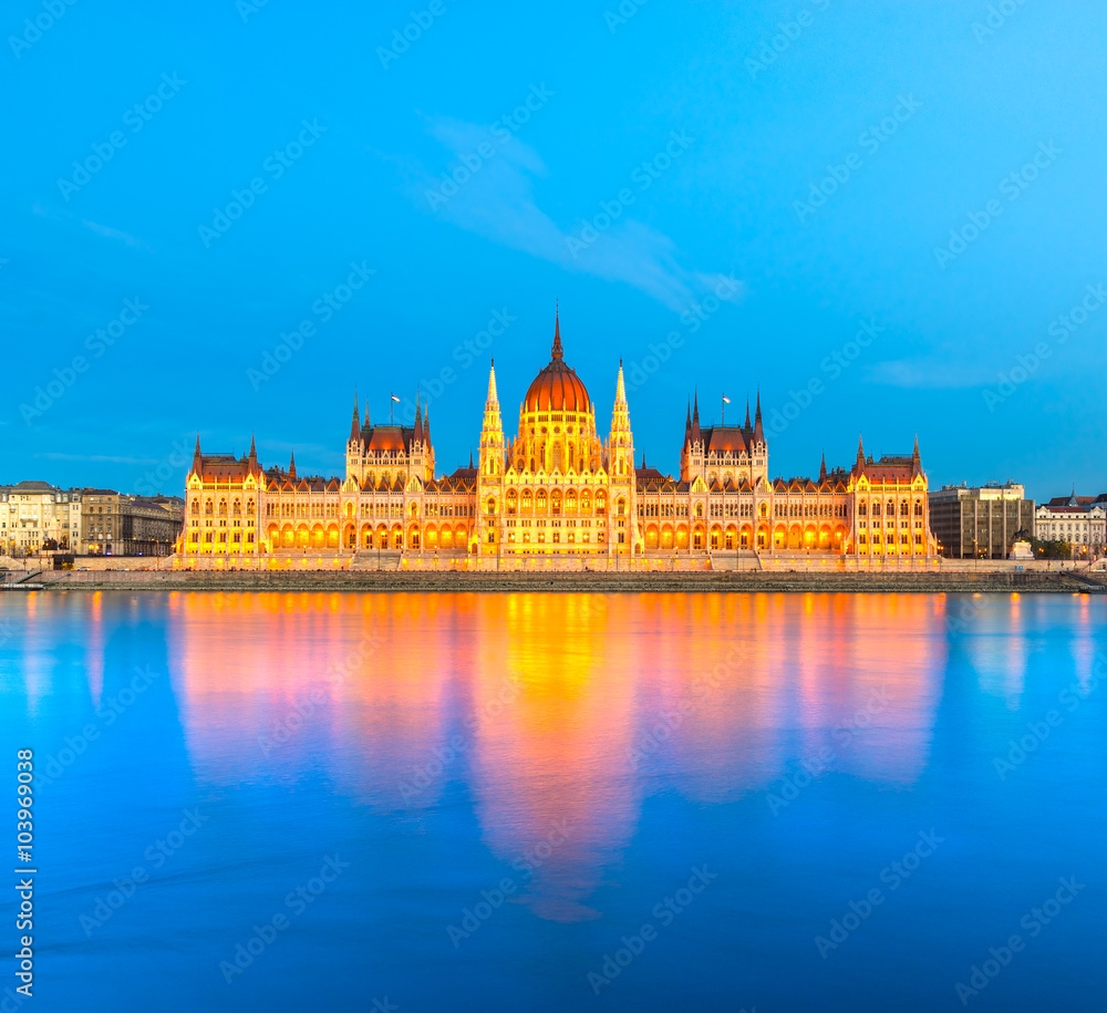 Fototapeta premium Budapest Parliament, Hungary
