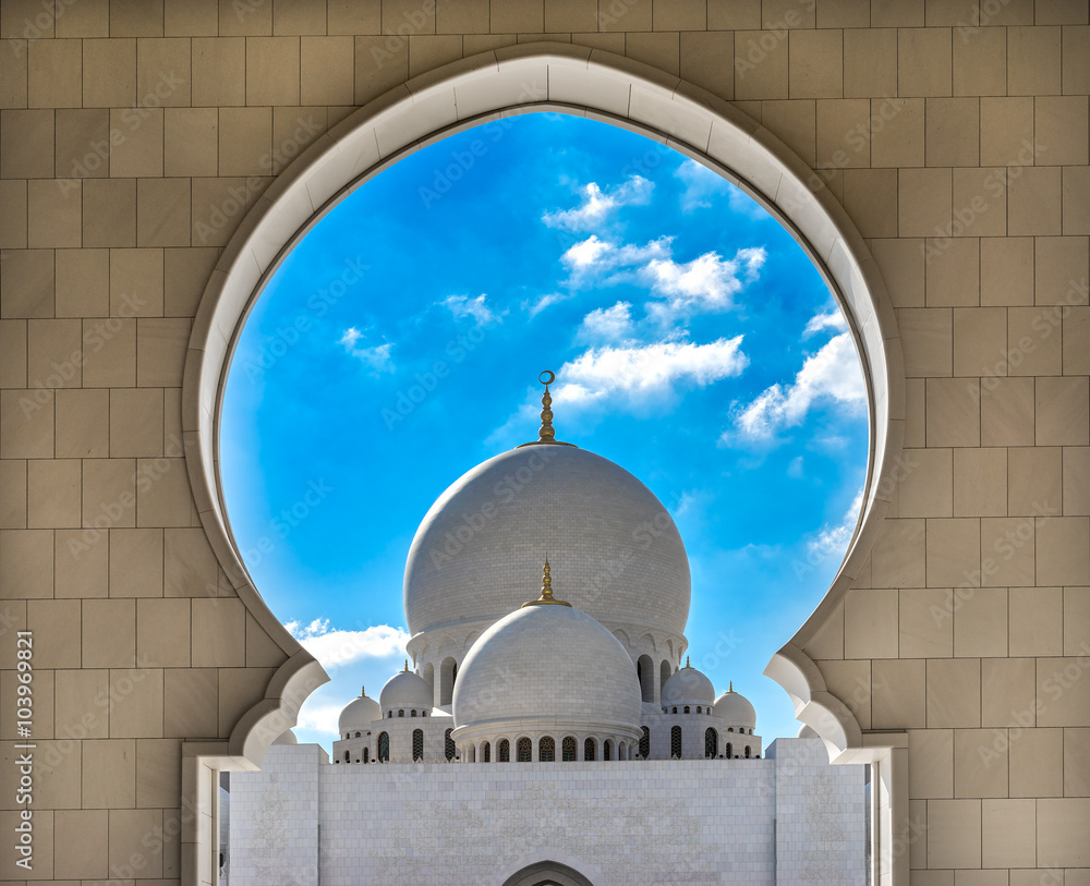 Naklejka premium Sheikh Zayed Mosque, Abu Dhabi, United Arab Emirates