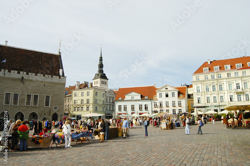 Tallinn Main Square - Estonia © Adwo