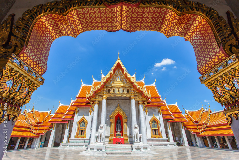 Fototapeta premium Wat Benchamabophit , Thailand (the Marble Temple)