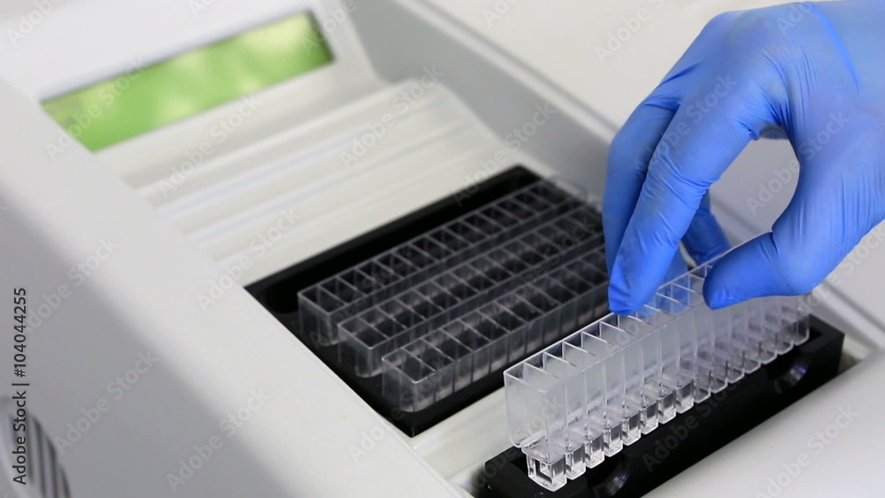 15-channel semi-automatic biochemical analyzer. 15-channel semi-automatic biochemical analyzer.