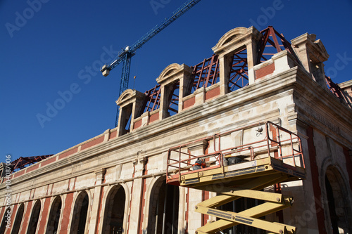 edificio antiguo en obras photo