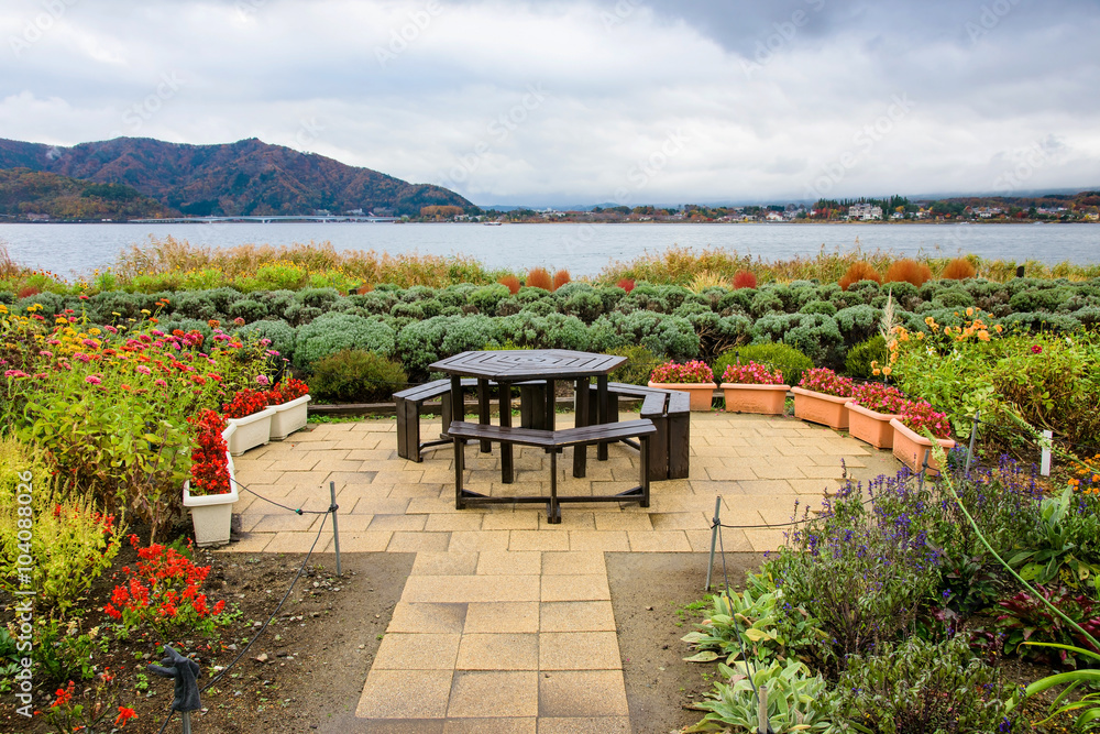 Kawaguchiko lake viewpoint with autumn garden