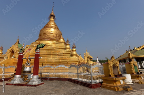 Eindawya Pagode von Mandalay in Myanmar  photo