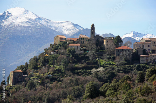Corse, village de Santa-Lucia-di-Mercurio © JFBRUNEAU