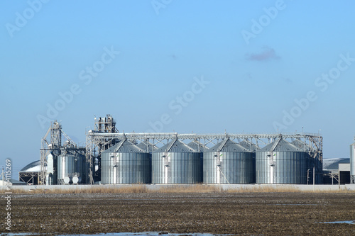 Plant for the drying and storage of grain