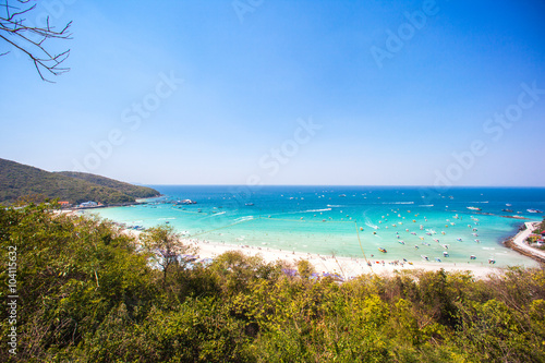 Sand, blue sea Sunny and hot in Thailand.