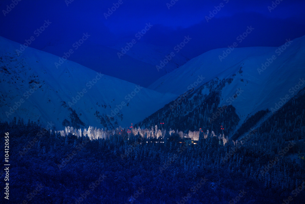 Night plateau and village high in the mountain - obrazy, fototapety, plakaty 