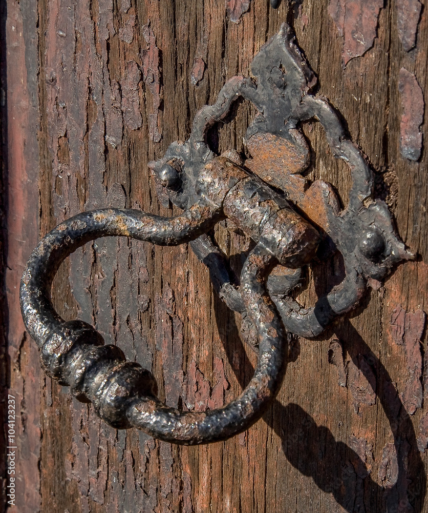old door with rusty door handle