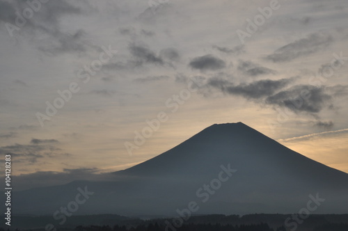 富士山 夜明け 空 