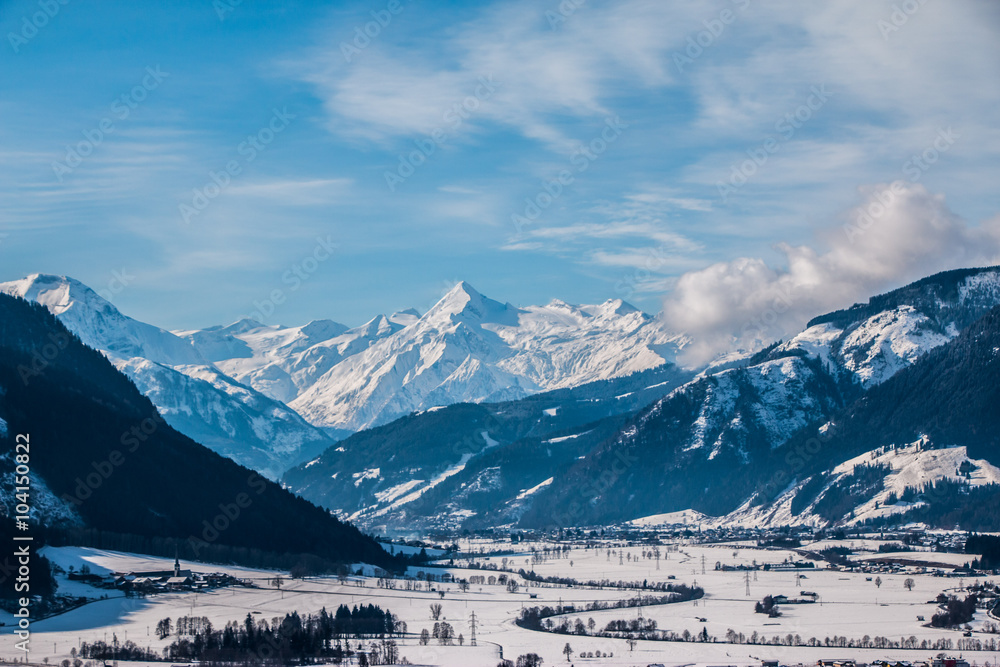 Kitzsteinhorn an einem sonnigen Wintertag