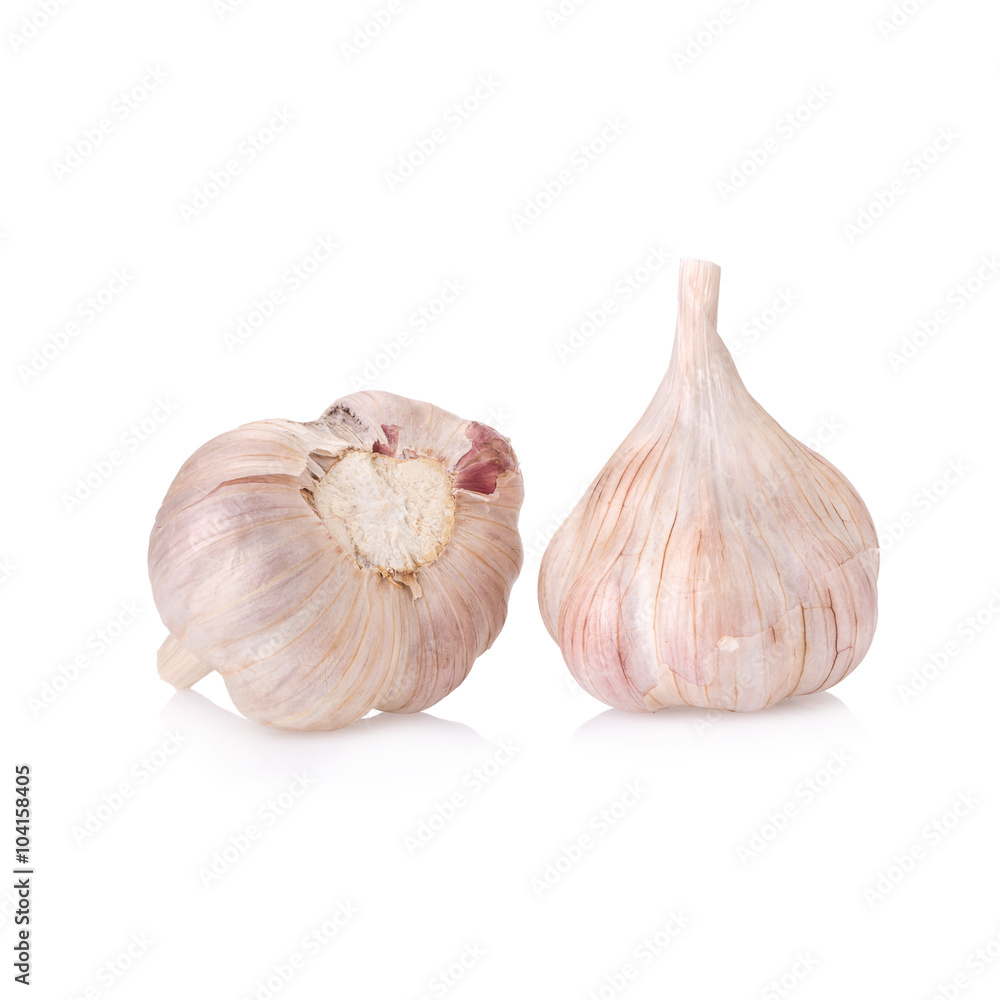 Obraz premium Garlic isolated on white background