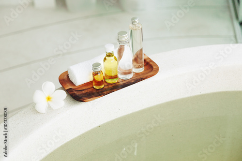 Obraz na plátně Spa bath compostition