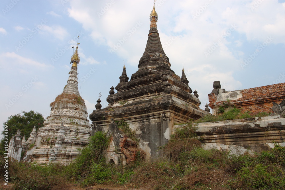 Fototapeta premium old Buddhist Temple ruins at Inwa near Mandalay. Myanmar