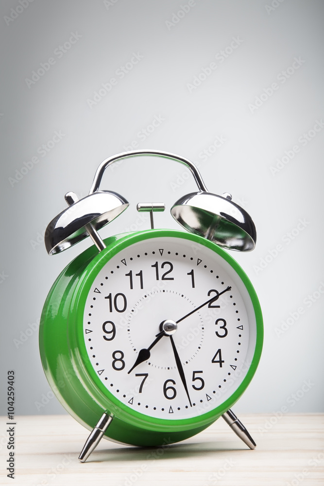 green alarm clock morning wake-up time green alarm clock morning wake-up time